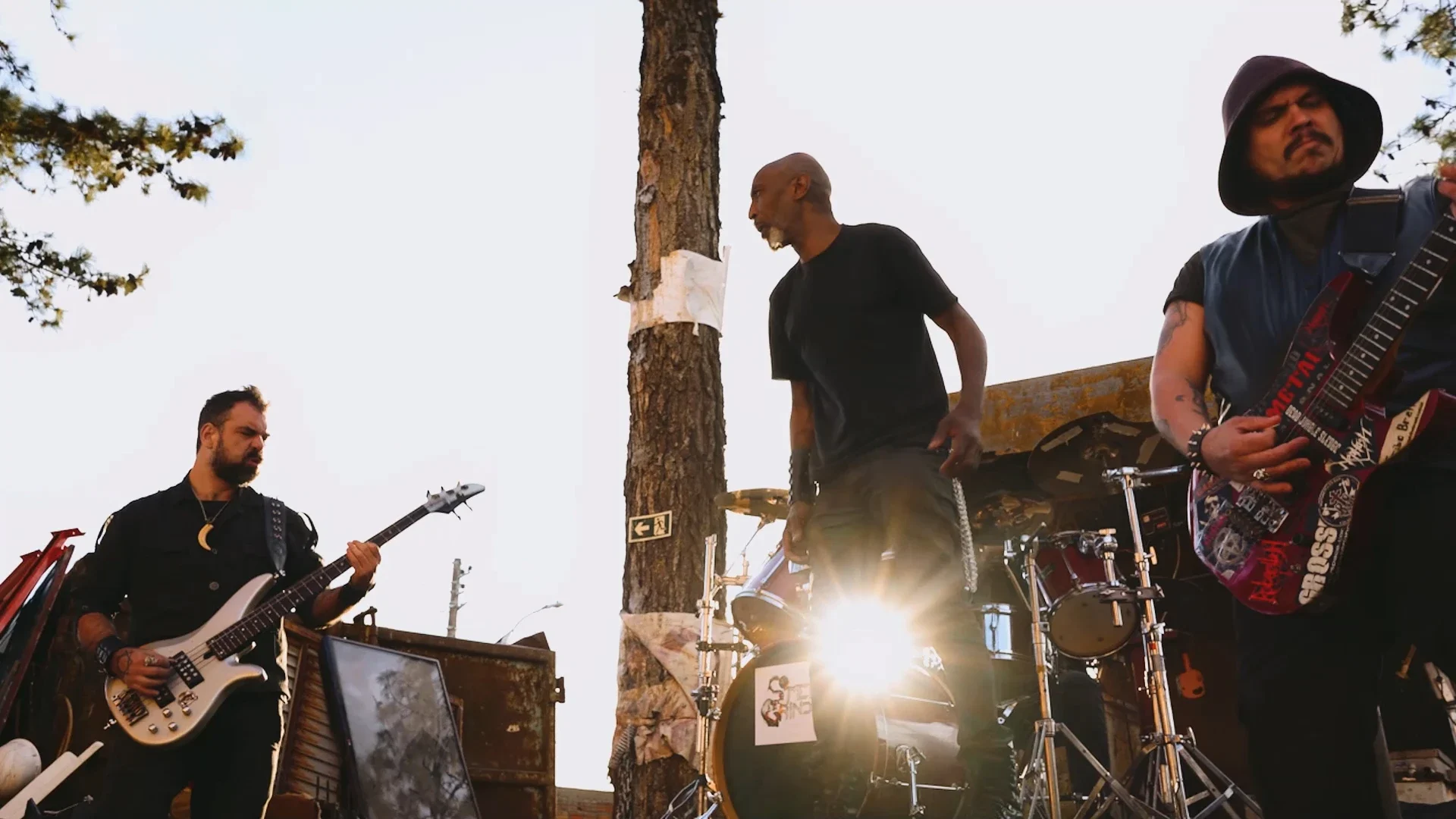 Still do projeto 2 de Videoclipe "The Soylent" Steel Grinder